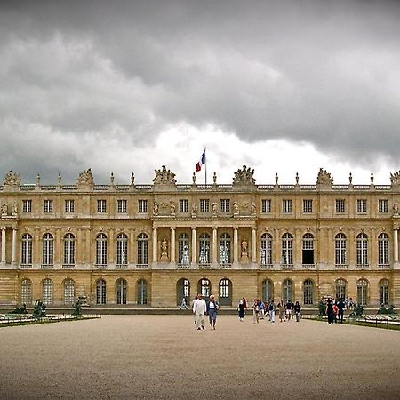 Near Castle Of Versailles Cozy Room With Breakfast And Parking ภายนอก รูปภาพ