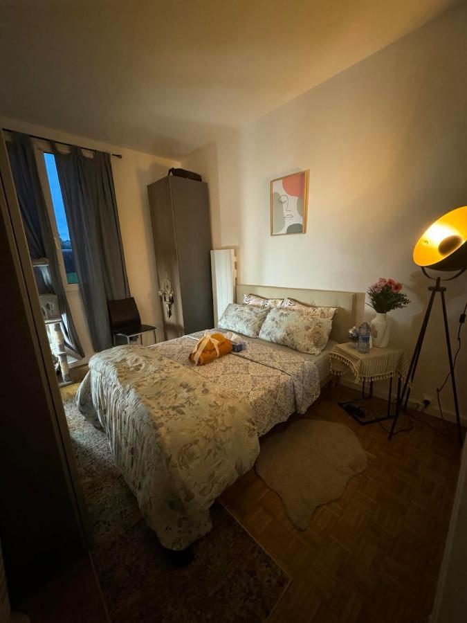 Near Castle Of Versailles Cozy Room With Breakfast And Parking ภายนอก รูปภาพ