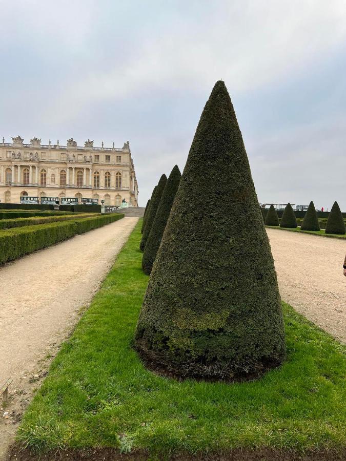Near Castle Of Versailles Cozy Room With Breakfast And Parking ภายนอก รูปภาพ