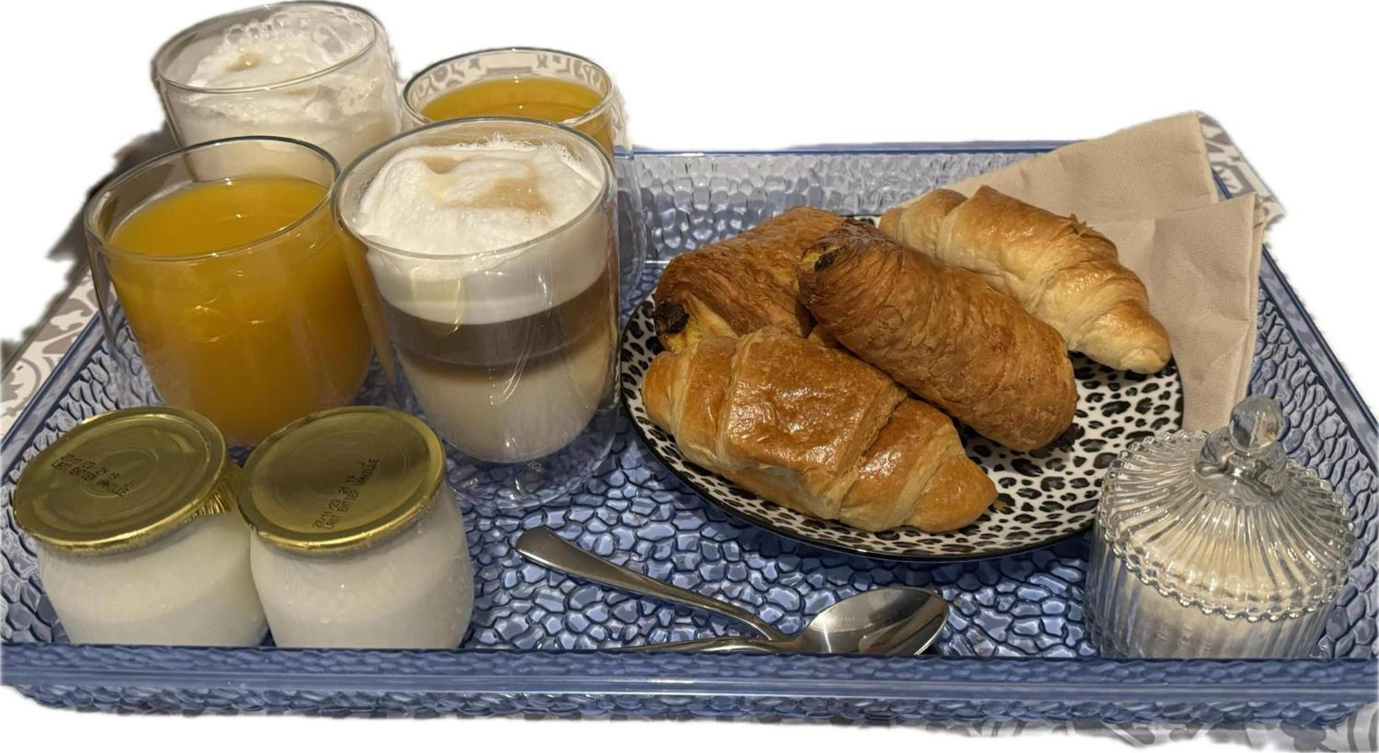 Near Castle Of Versailles Cozy Room With Breakfast And Parking ภายนอก รูปภาพ